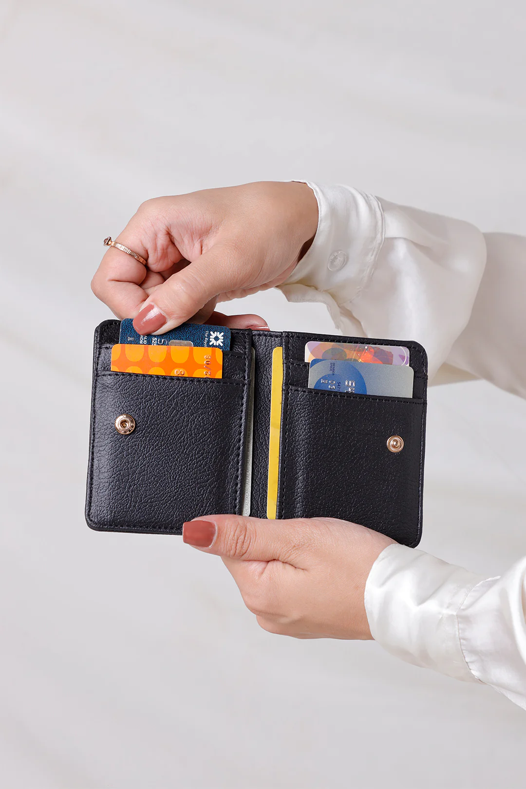 Wallets - E366 - Image 5